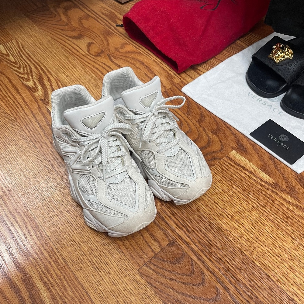 New Balance 9060 Sneakers